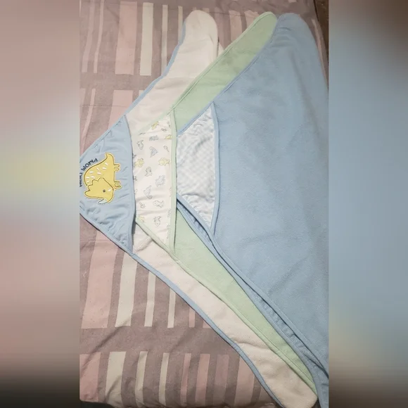 Baby towels Bundle of 3 - Picture 2 of 2